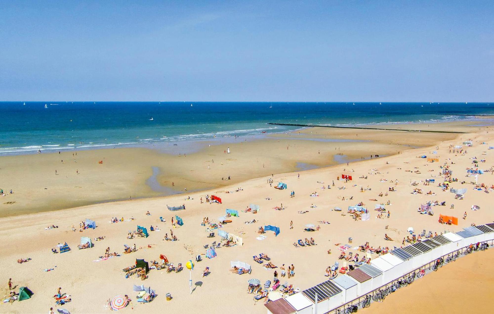 Beautiful Apartment In Oostende With Wifi 외부 사진